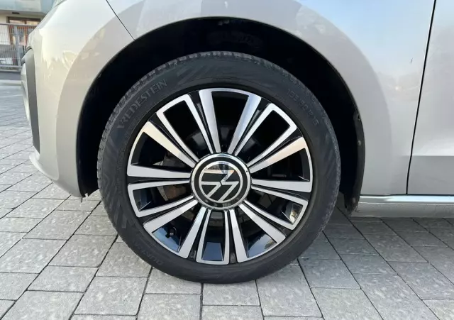 VOLKSWAGEN Up! 1.0 Black Style