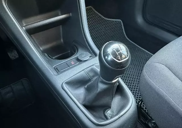 VOLKSWAGEN Up! 1.0 Black Style