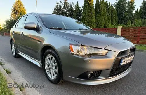 MITSUBISHI Lancer 