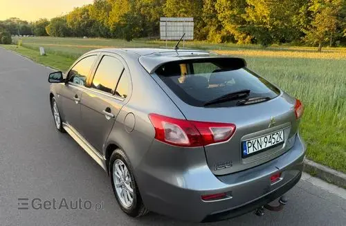 MITSUBISHI Lancer 