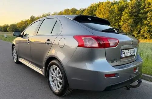 MITSUBISHI Lancer 