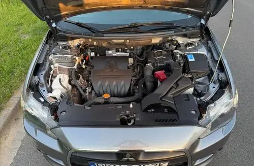 MITSUBISHI Lancer 