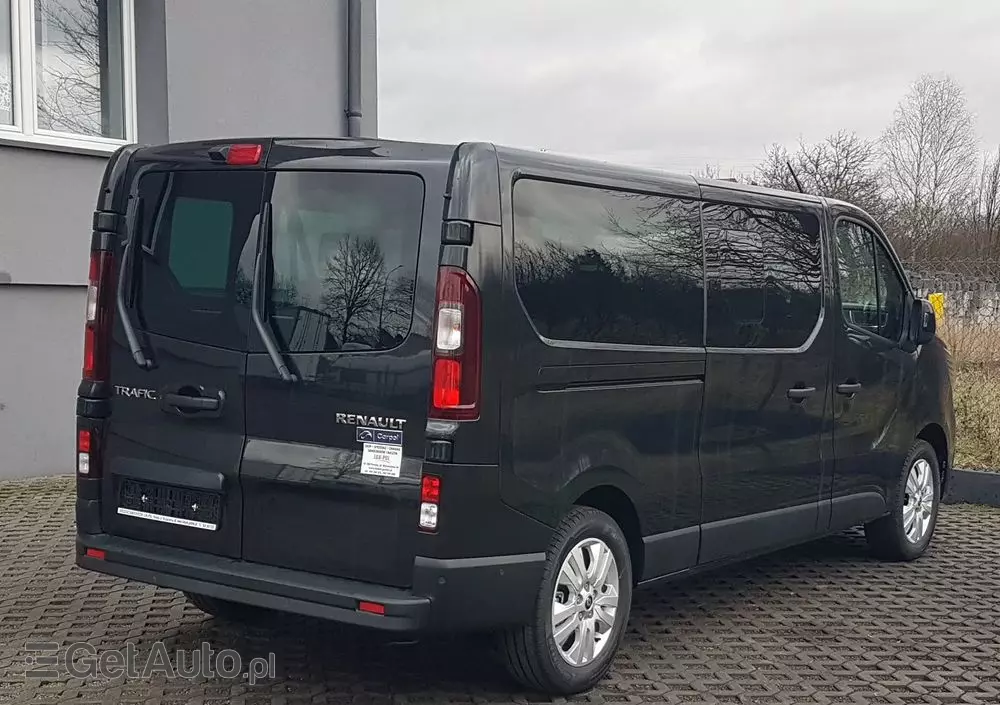 RENAULT Trafic 