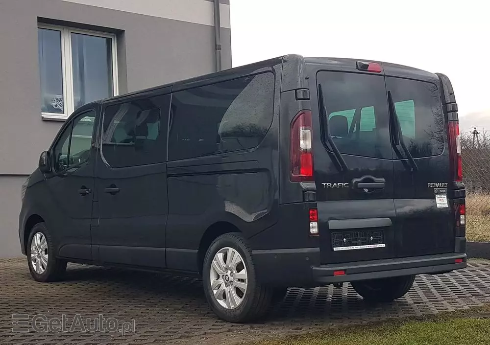 RENAULT Trafic 