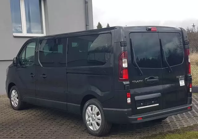 RENAULT Trafic 
