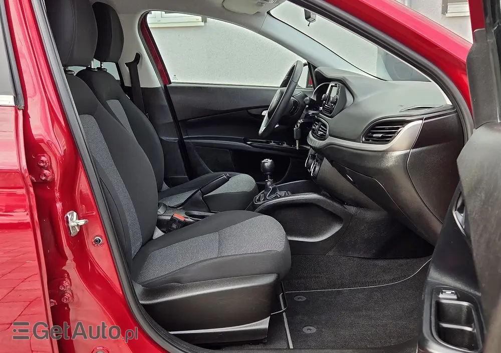 FIAT Tipo 1.4 16v Lounge EU6d