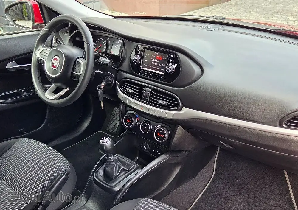 FIAT Tipo 1.4 16v Lounge EU6d