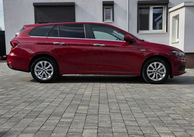 FIAT Tipo 1.4 16v Lounge EU6d