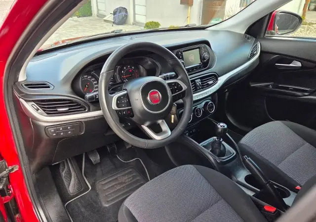 FIAT Tipo 1.4 16v Lounge EU6d