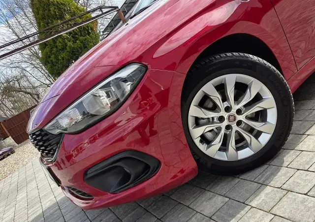 FIAT Tipo 1.4 16v Lounge EU6d