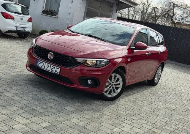 FIAT Tipo 1.4 16v Lounge EU6d