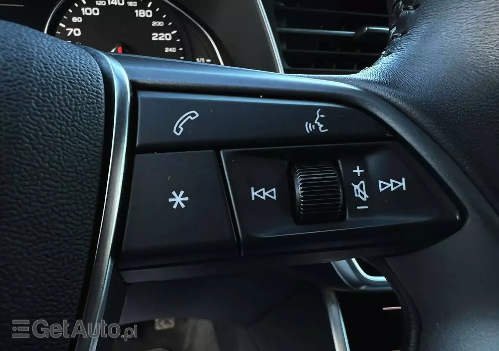 AUDI A6 Avant 40 TDI S tronic