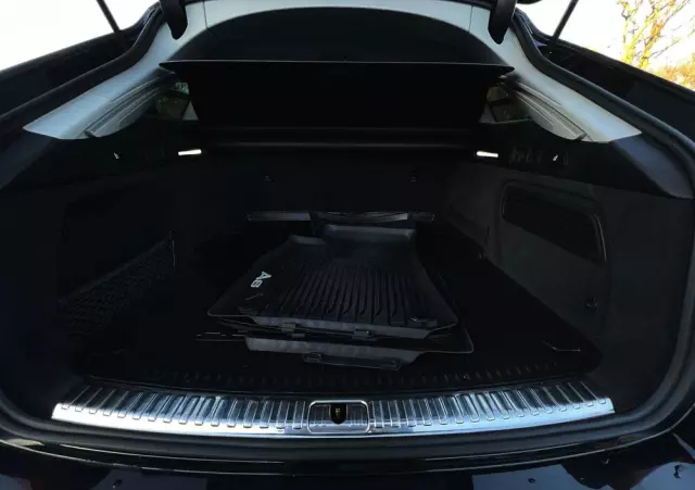 AUDI A6 Avant 40 TDI S tronic