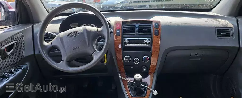 HYUNDAI Tucson 