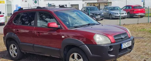 HYUNDAI Tucson 
