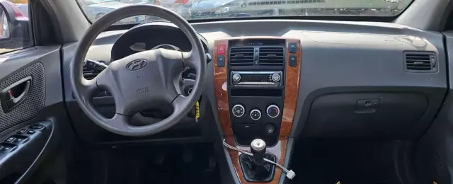 HYUNDAI Tucson 