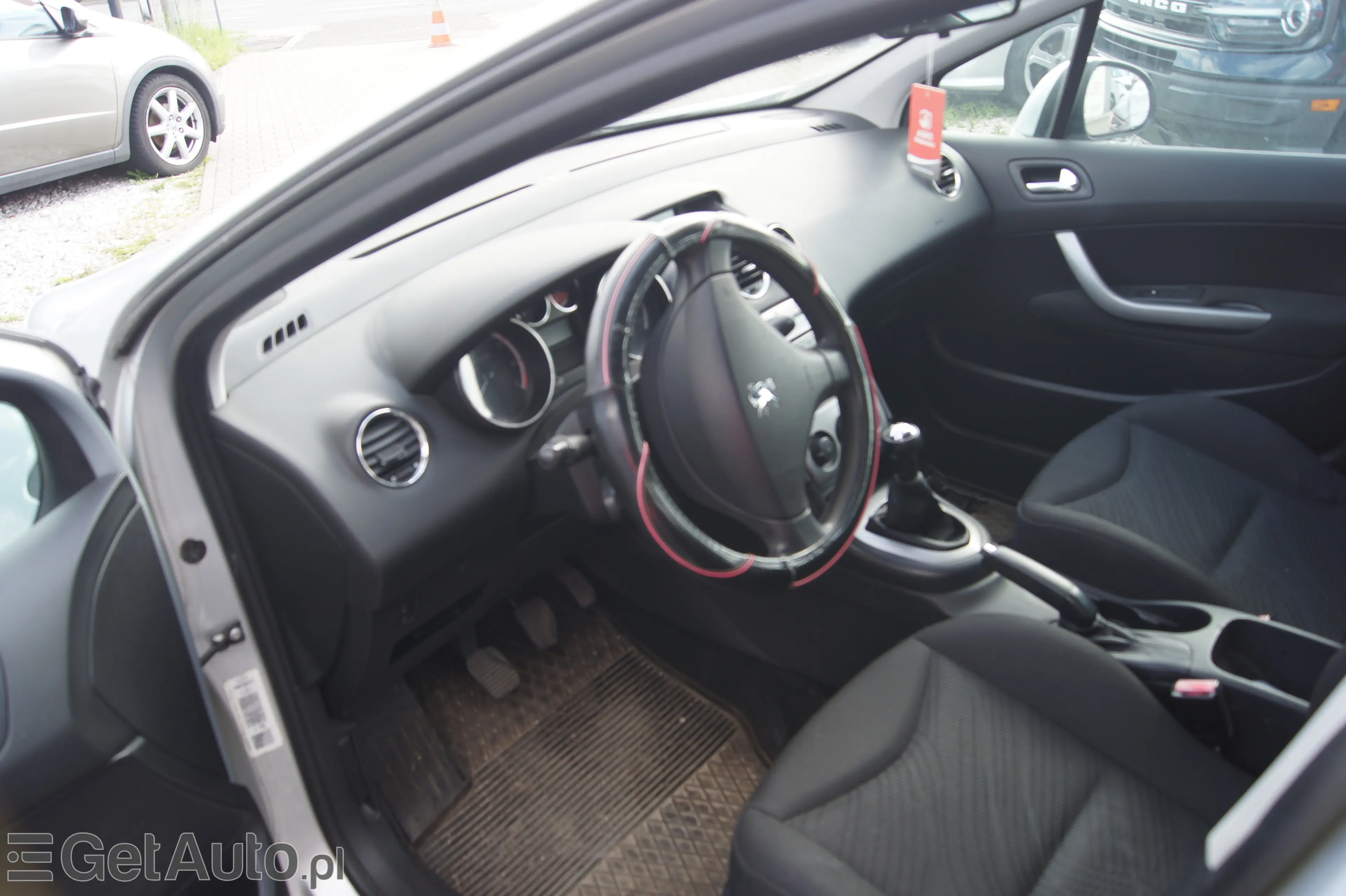 PEUGEOT 308 Premium 90