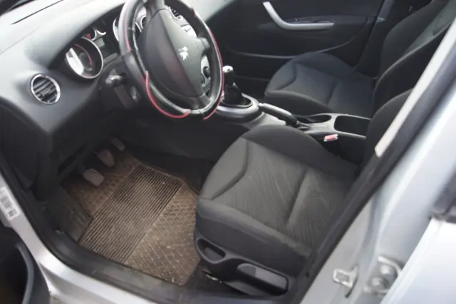 PEUGEOT 308 Premium 90