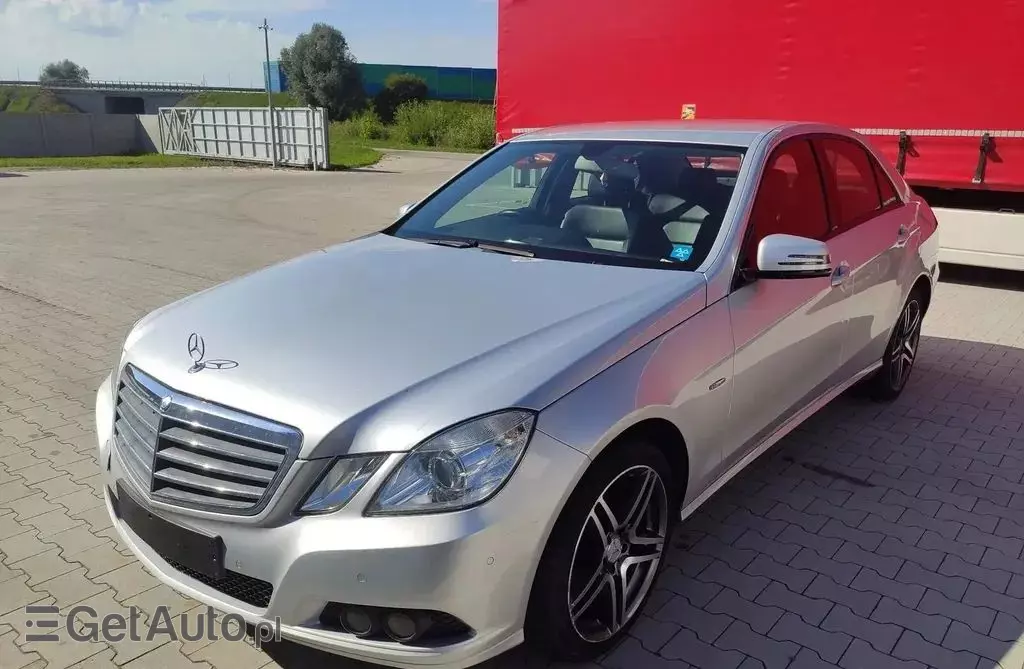 MERCEDES-BENZ Klasa E 