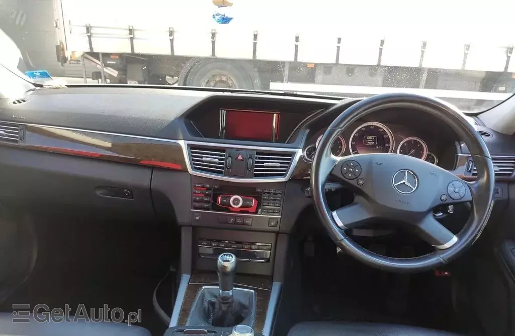 MERCEDES-BENZ Klasa E 