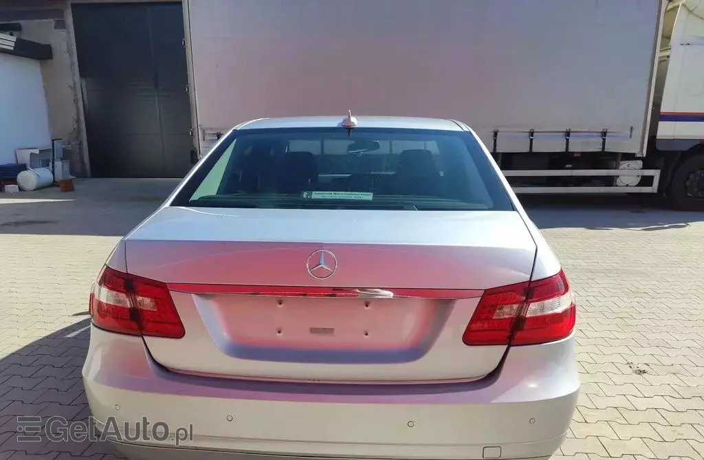 MERCEDES-BENZ Klasa E 