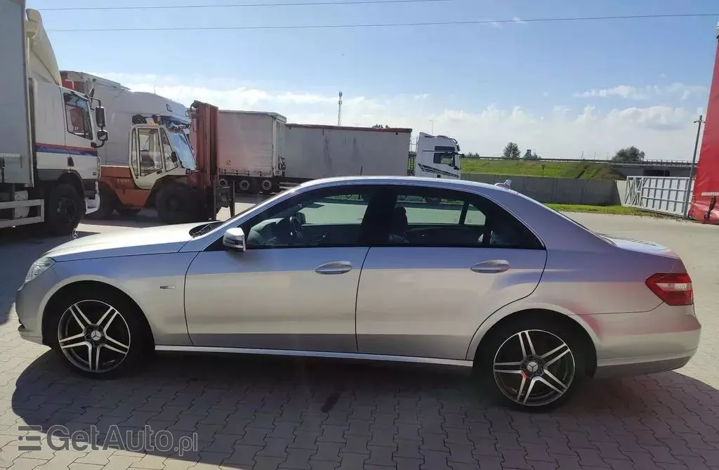 MERCEDES-BENZ Klasa E 