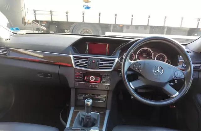 MERCEDES-BENZ Klasa E 