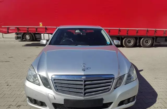 MERCEDES-BENZ Klasa E 