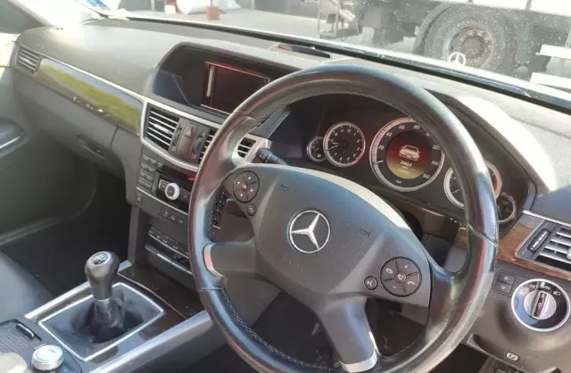 MERCEDES-BENZ Klasa E 