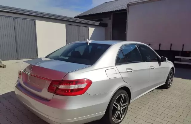 MERCEDES-BENZ Klasa E 