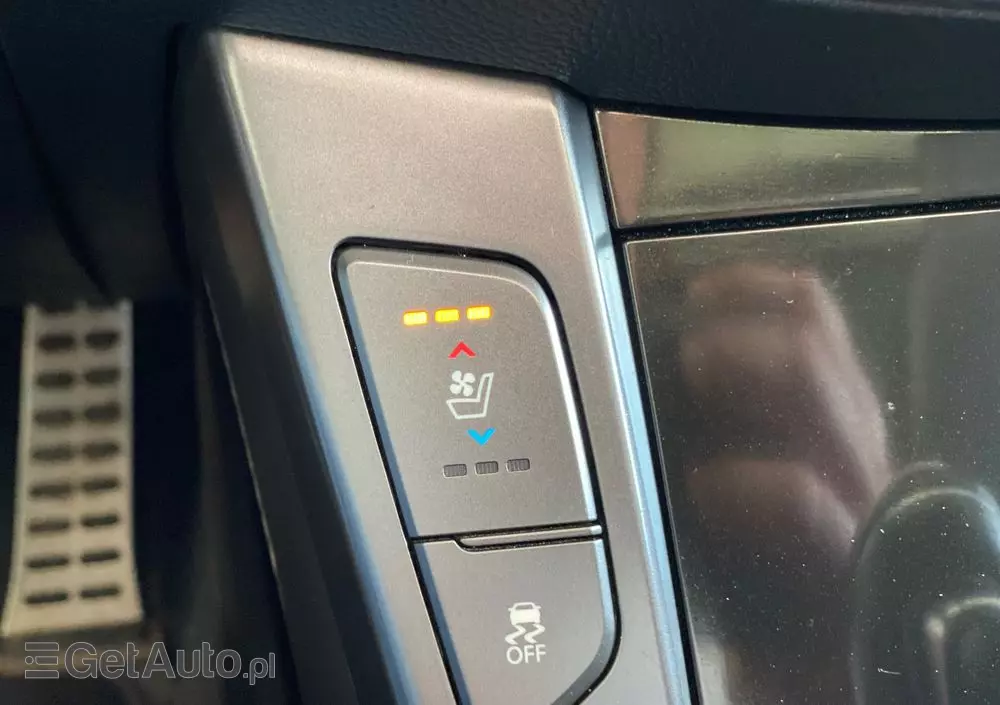 HYUNDAI I40 1.7 CRDi BlueDrive Premium DCT