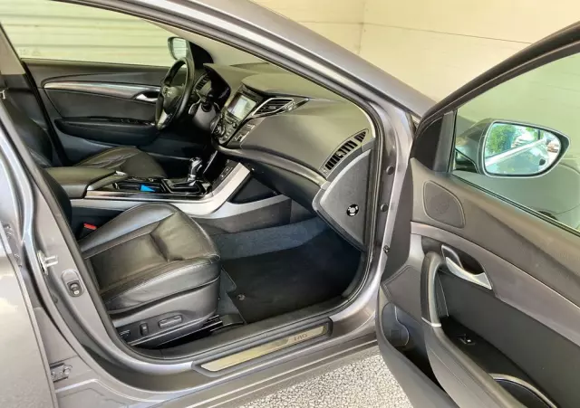 HYUNDAI I40 1.7 CRDi BlueDrive Premium DCT