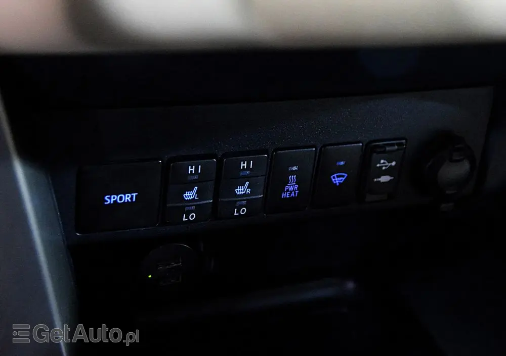 TOYOTA RAV4 2.0 D-4D Active