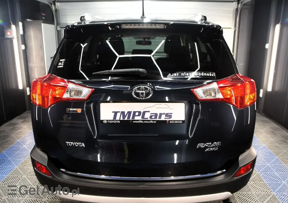TOYOTA RAV4 2.0 D-4D Active