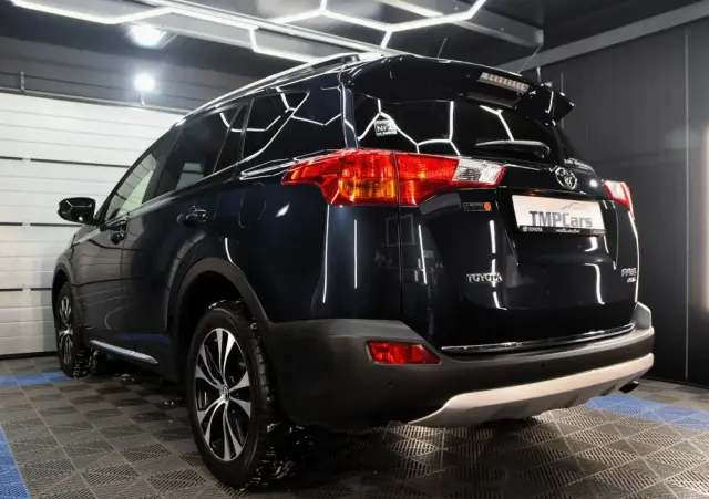 TOYOTA RAV4 2.0 D-4D Active