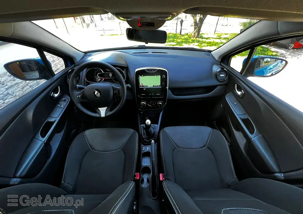 RENAULT Clio 1.2 16V 75 LIMITED