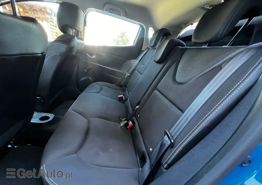 RENAULT Clio 1.2 16V 75 LIMITED