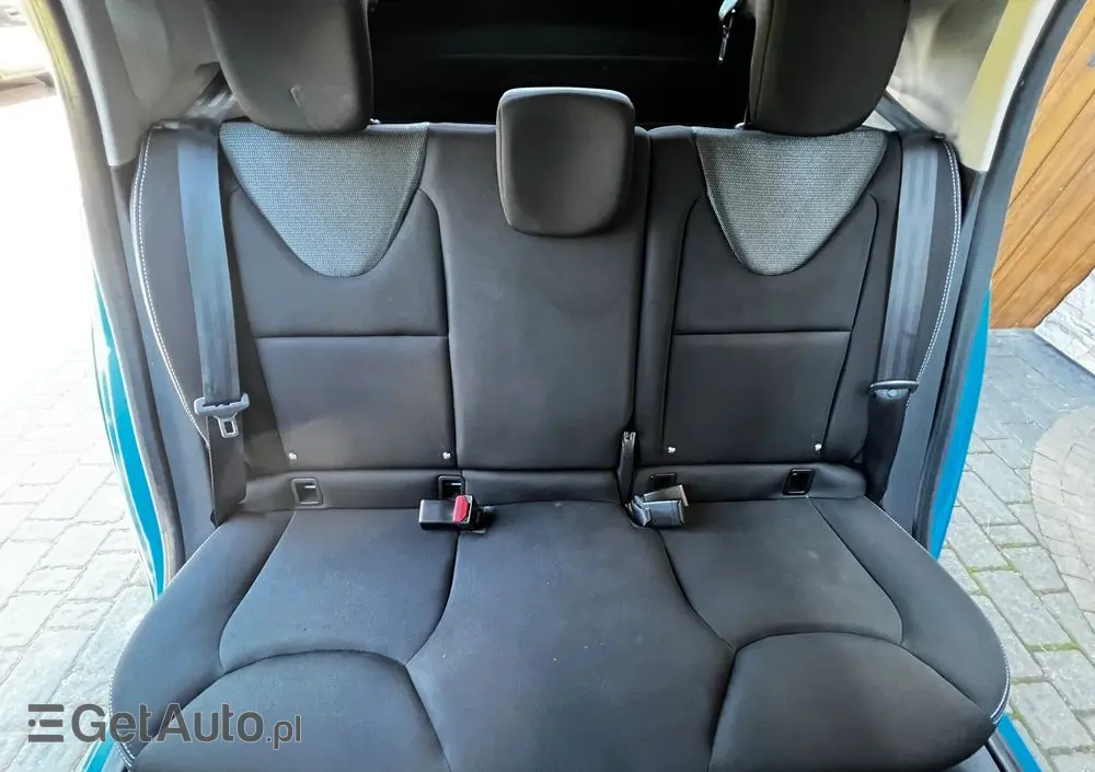 RENAULT Clio 1.2 16V 75 LIMITED