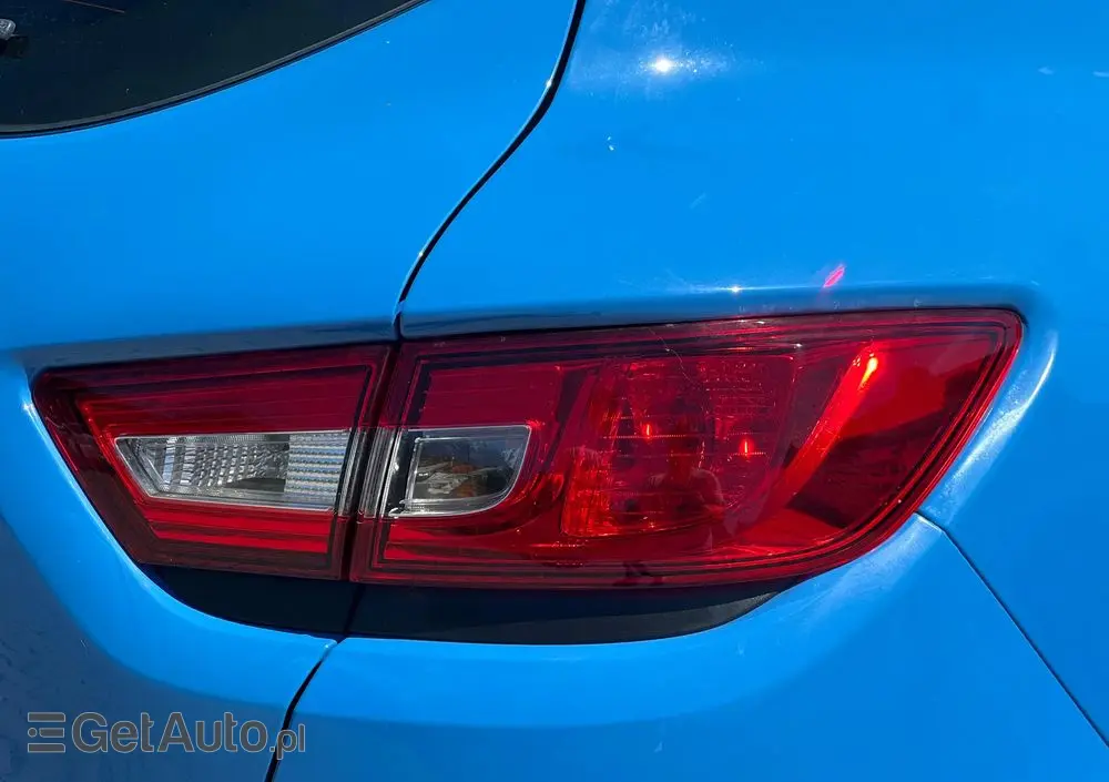 RENAULT Clio 1.2 16V 75 LIMITED