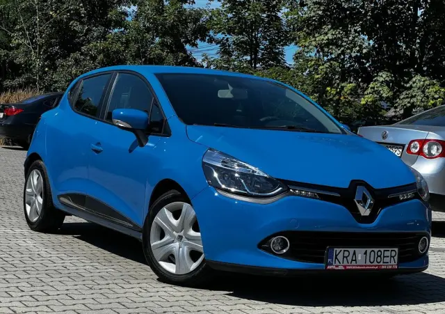 RENAULT Clio 1.2 16V 75 LIMITED