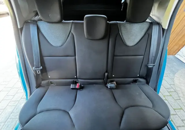 RENAULT Clio 1.2 16V 75 LIMITED