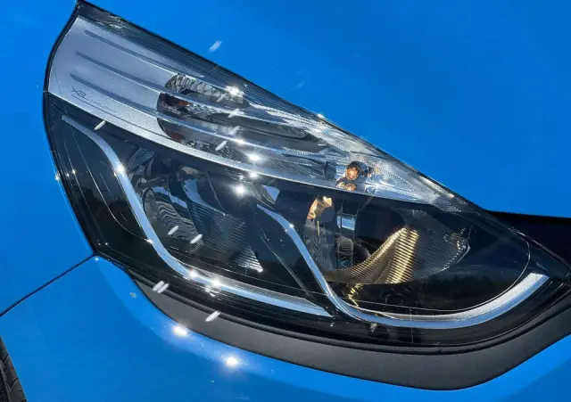 RENAULT Clio 1.2 16V 75 LIMITED