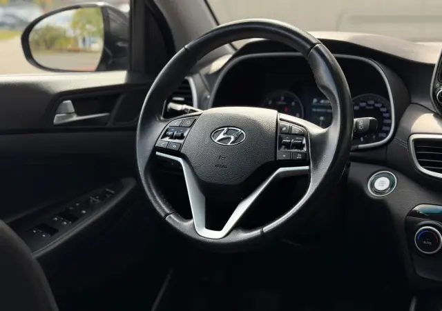 HYUNDAI Tucson Blue 2.0 CRDi 4WD Premium