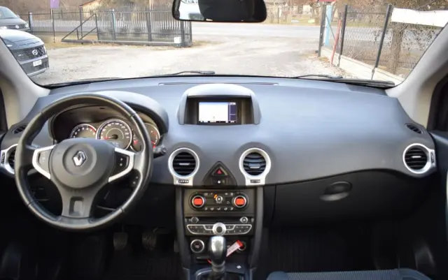 RENAULT Koleos 2.5 16V 4x4 Expression