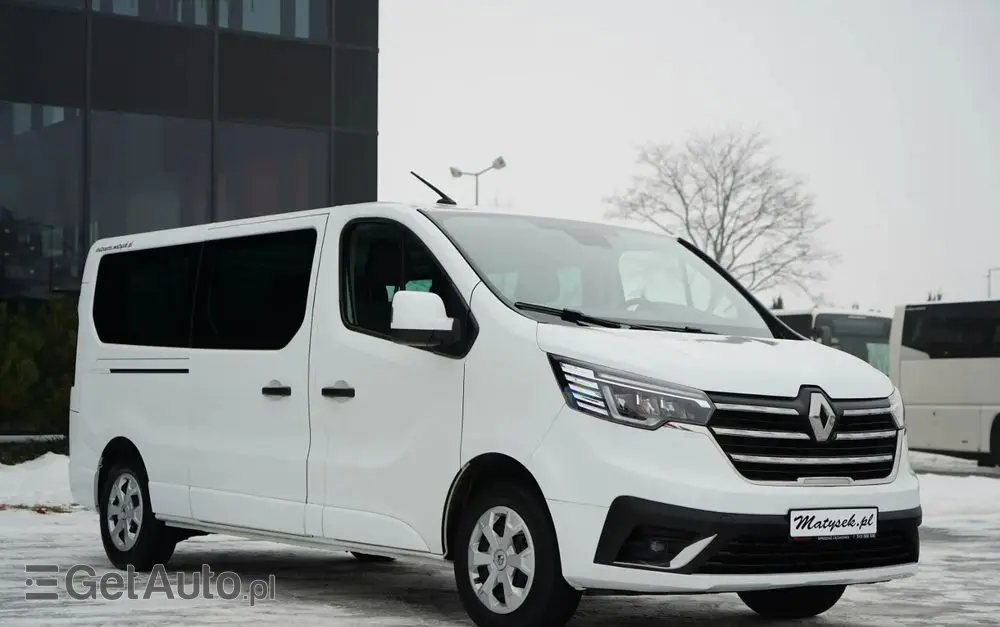RENAULT TRAFIC III / BUS / 9 MIEJSC / PIERWSZY WŁAŚCICIEL / POLSKI SALON / 2022 ROK / 