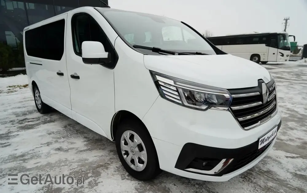 RENAULT TRAFIC III / BUS / 9 MIEJSC / PIERWSZY WŁAŚCICIEL / POLSKI SALON / 2022 ROK / 