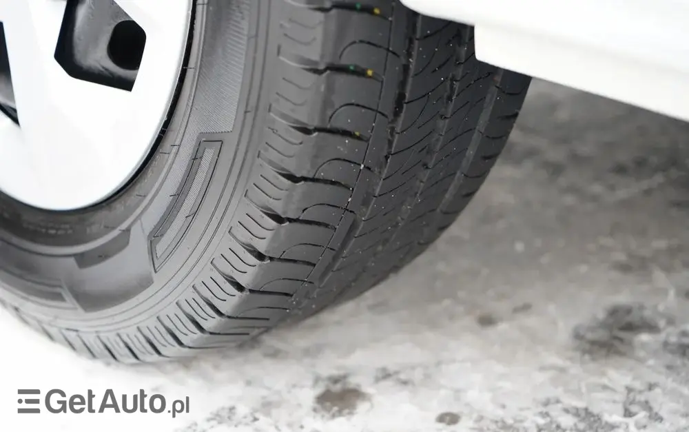 RENAULT TRAFIC III / BUS / 9 MIEJSC / PIERWSZY WŁAŚCICIEL / POLSKI SALON / 2022 ROK / 