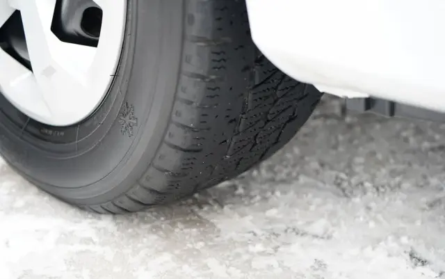 RENAULT TRAFIC III / BUS / 9 MIEJSC / PIERWSZY WŁAŚCICIEL / POLSKI SALON / 2022 ROK / 