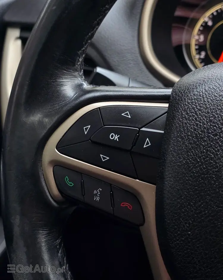 JEEP Cherokee 3.2 V6 Pentastar Active Drive I Automatik Limited