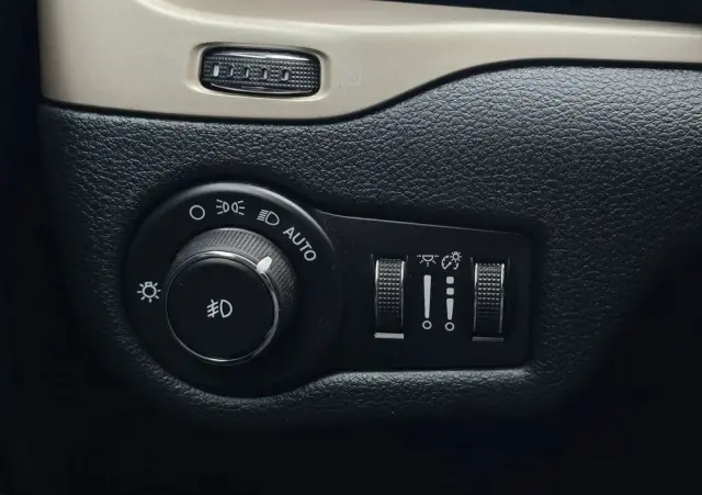 JEEP Cherokee 3.2 V6 Pentastar Active Drive I Automatik Limited